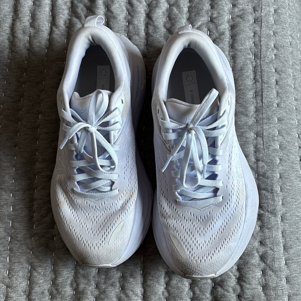 HOKA Bondi 8 - Picture 2 of 3